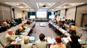 Круглий стіл